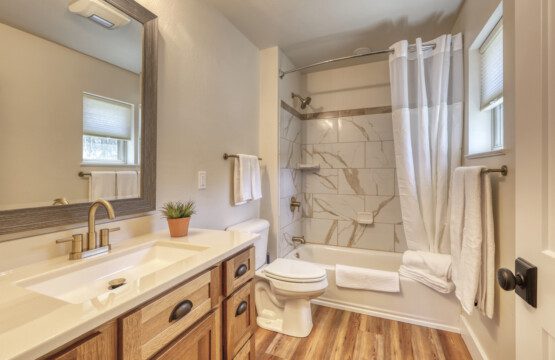 Indulge in the ultimate comfort and privacy with an en suite master bathroom at RGT Lodging. This luxurious feature offers you a personal oasis, directly accessible from your master bedroom.